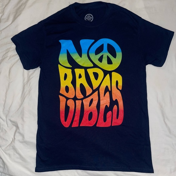 ODM Graphic.. No Bad Vibes Unisex T-Shirt in Navy .. Size Small New - Picture 2 of 7